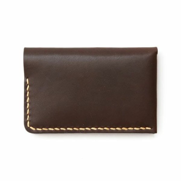 ダークブラウン