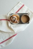 画像2: リネン ライン入りキッチンクロス 厚地 ホワイト レッドライン (2)