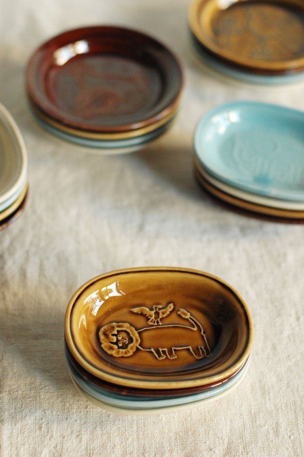 画像8: 【倉敷意匠】トラネコボンボン 豆皿（ラウンドタイプ） (8)