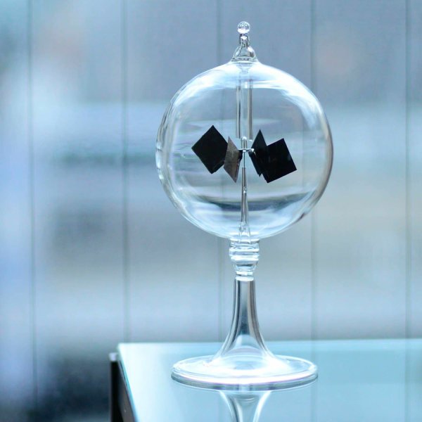 画像1: ラジオメーター (1)